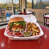 Hamburguesa Mar y Tierra — Hamburguesas de Que Fue Sushi en Tijuana